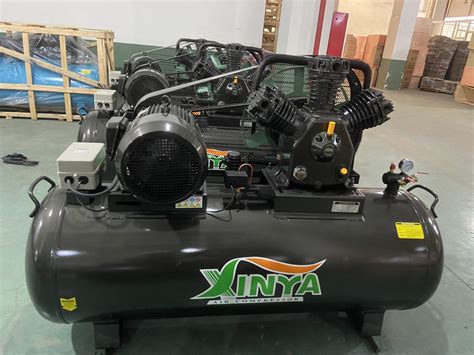 Xinya 50liter Air Compressor Tire Car Industrial Large Gas Machine