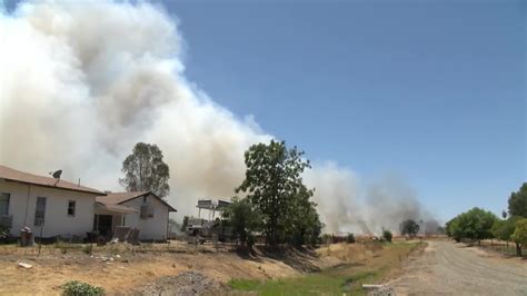 Fresno County Firefighters Responding To More Grass Fires As Fire Season Heats Up Youtube