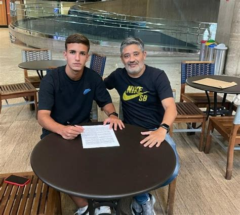 Mateus Iseppe Joia Da Base Do Atl Tico Assina Contrato Gigante