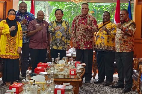 Gubernur Waterpauw Temui Tiga Menteri Bahas Program Kemajuan Daerah