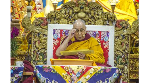 His Holiness The Dalai Lama Begins Teachings On Essence Of The Middle