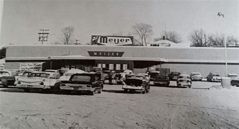 IONIA Meijer Super Market. Corner of Dexter and Lincoln. 1962 ...