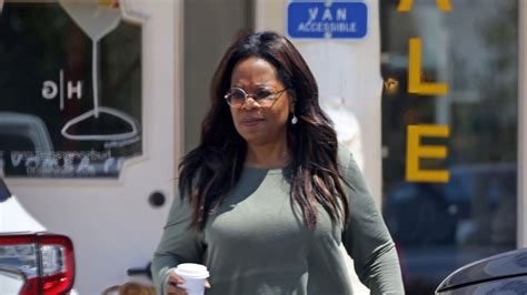 Oprah Winfrey 70 Debuts Impressive 40 Lb Weight Loss In Leggings At Gym After Star Admits To