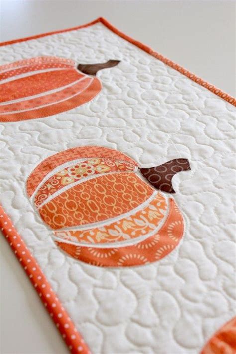 Heatnbond Ez Print Scrappy Pumpkin Table Runner Fall Table Runner Patterns Pumpkin Table