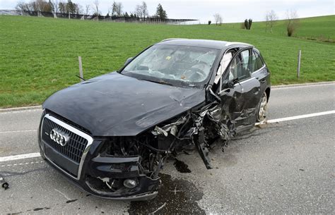 Neo1 Mein Radio Unfall In St Urban Fordert Zwei Verletzte