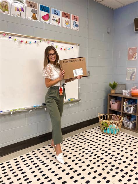 Teacher Style Box ⚡️ Teaching Outfits Teacher Appropriate Outfits Casual Teacher Outfit