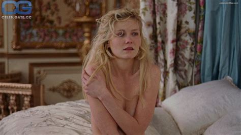 Kirsten Dunst Nude Pictures Onlyfans Leaks Playboy Photos Sex Scene Uncensored