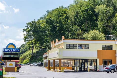 Hotels in Bridgeville, PA - price from $99 | Planet of Hotels