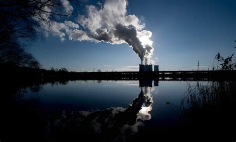 Carbon dioxide pollution expected to hit new record in 2023 ...