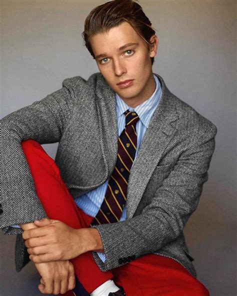 Chicos para tus novelas 𝔹𝕆𝕆𝕂 𝟙 Patrick Schwarzenegger Ropa de