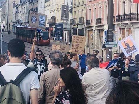 Le Mans Pass Sanitaire Une Troisi Me Dose De Manifestants Moins