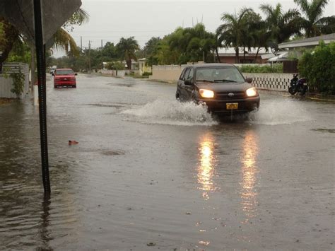 Tropical Downpours Flood Portions of Key West | McWeather.com