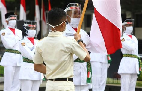 Anggota Paskibraka Kota Bandung Dikukuhkan Foto