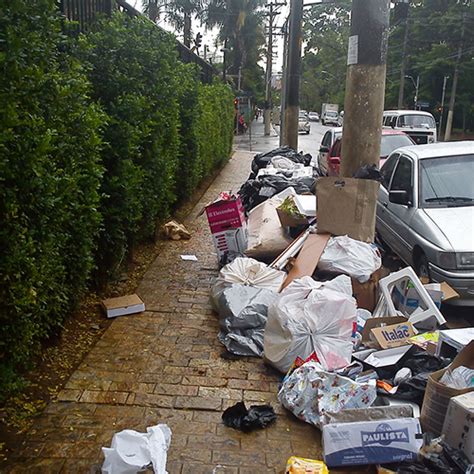 O Lixo Que Voc Joga Na Rua Pode Causar Enchentes