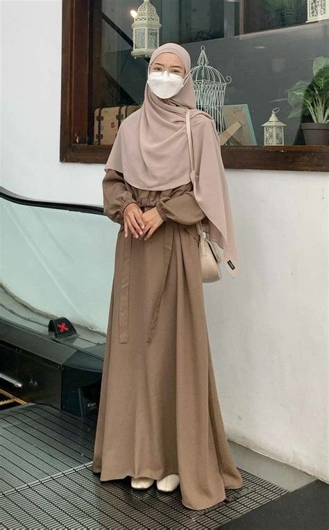 Pin Oleh Mijablur Di Outfit Baju Fashion Muslim Busana