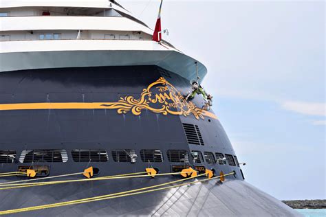 Disney Cruise Line 101 Comparing Every Aspect Of The Magic Wonder