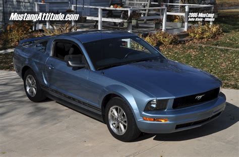 Windveil Blue 2005 Ford Mustang Coupe