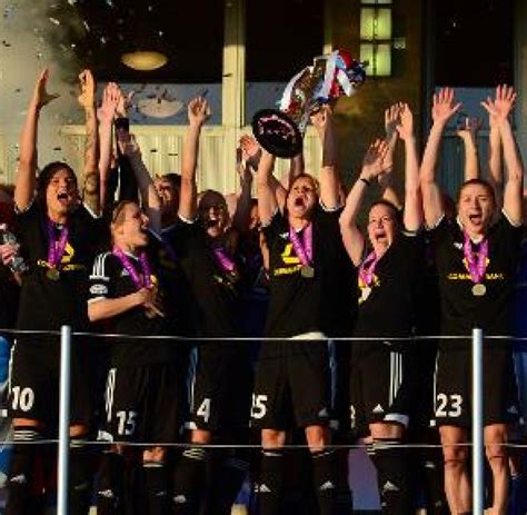 sp Fußball Frauen Europacup CL Finale Frankfurt Paris Text 1 FFC