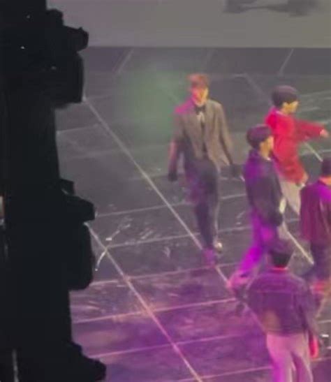 LILI🤍 on Twitter: "just realised this while rewatching fancams gyuvin ...