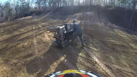 4 Wheeler Crash Fail Youtube