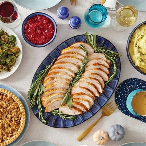 10 Thanksgiving Dinner Delivery Options for 2022 | Taste of Home