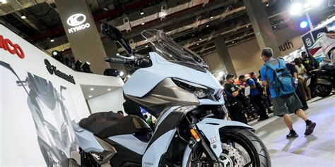 Keyless Kymco Xciting Vs Kawasaki Zx R