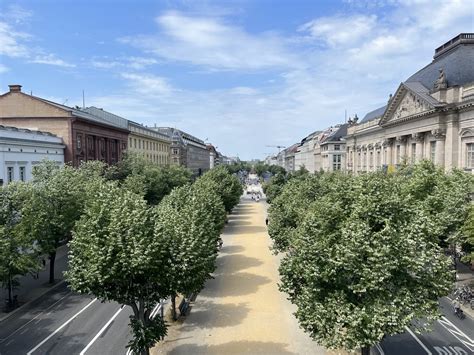 Grundhafte Erneuerung und Umgestaltung der Straße Unter den Linden von