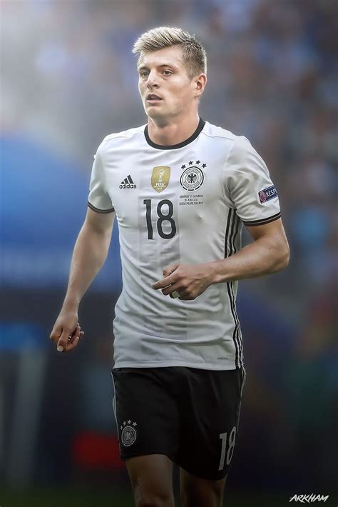 Toni Kroos Wallpapers Top Free Toni Kroos Backgrounds Wallpaperaccess