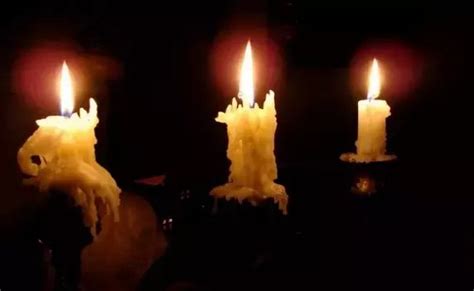 Reading Candle Wax Divination