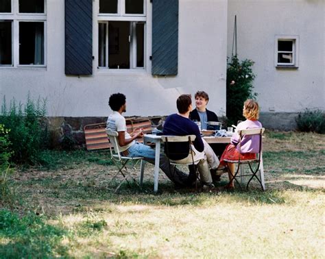 Roter Himmel Frontpage Film Rezensionende