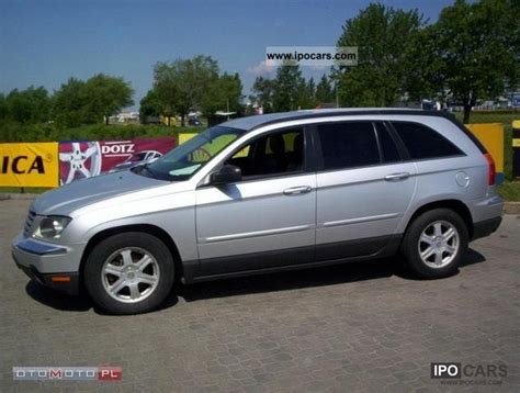 2004 Chrysler Pacifica - Car Photo and Specs