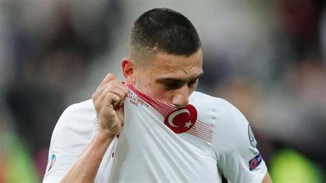 Merih Demiral Kimdir Nereli Milli Futbolcu Ka Ya Nda