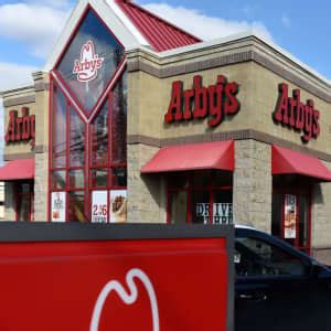 Why You Should Think Twice Before Ordering Gyros From Arby's