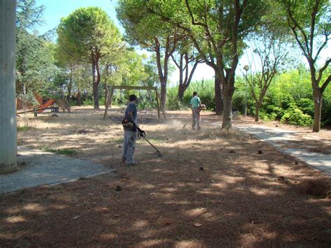 Fermo Il Settembre Vicino Le Scuole Si Rifanno Il Trucco