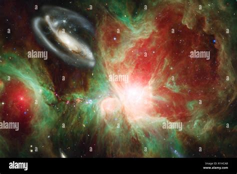 Increíblemente hermosa galaxia muchos años luz lejos de la tierra Los