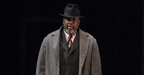 Wendell Pierce Talks Down Unruly Audience Member at Death of a Salesman ...