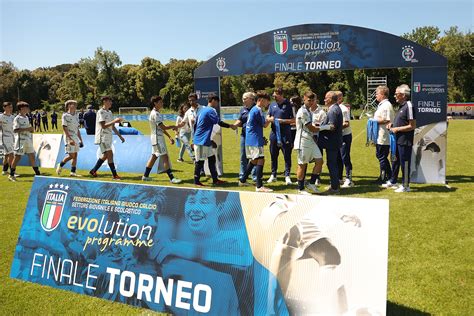 Il Calciatore Dellevolution Programme Ultimo Giorno Di Gare E