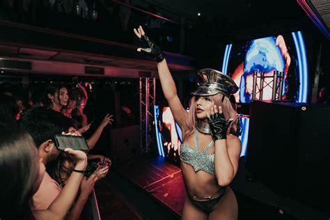 Buy Tickets to OCEAN RAVE - House Music Boat Party | MEGA YACHT