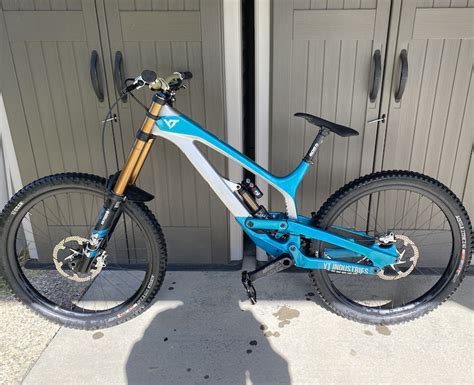 YT Tues CF Pro Race 27 5 Large For Sale