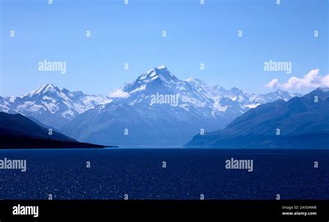 Mount Cook New Zealand Stock Photo - Alamy