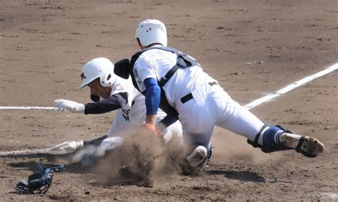 九州高校野球県予選 終盤躍動、明豊v 佐伯鶴城、猛打で3位 ／大分 毎日新聞