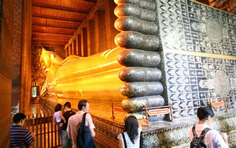 Wat Pho Temple Of The Reclining Buddha Bangkoks Oldest And Largest