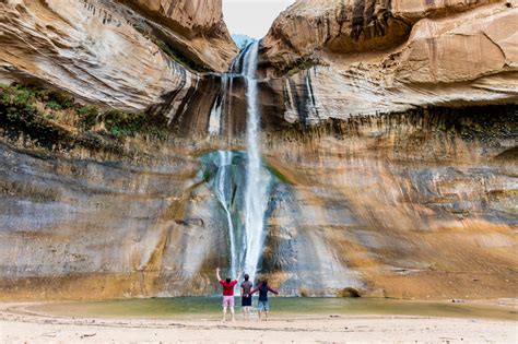 Lower Calf Creek Falls Trail In Escalante | Visit Utah