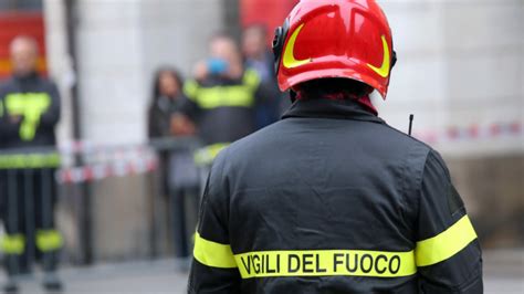 Nuovo Ccnl Bancari Testo Pdf Contratto E Spiegazione Novit