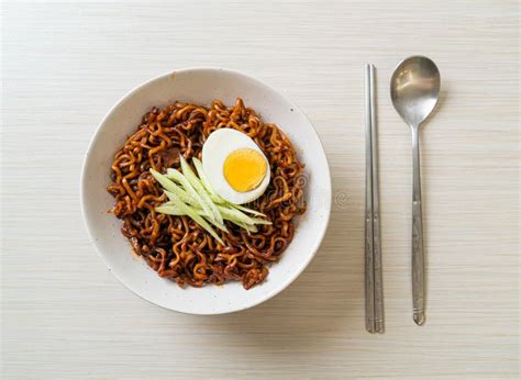 Korean Instant Noodle With Black Bean Sauce Jajangmyeon Or JJajangmyeon