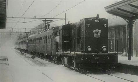 Pin Van Acs Bl M Op Winterbahn Oude Treinen Trein Locomotief