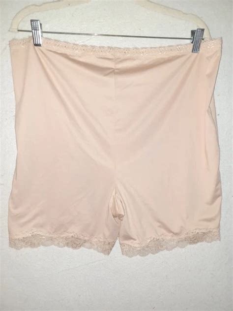 TORRID CURVE SMOOTHING High Waist Short Nude Lace Women S SZ 3 Intimates NEW 17 17 PicClick UK