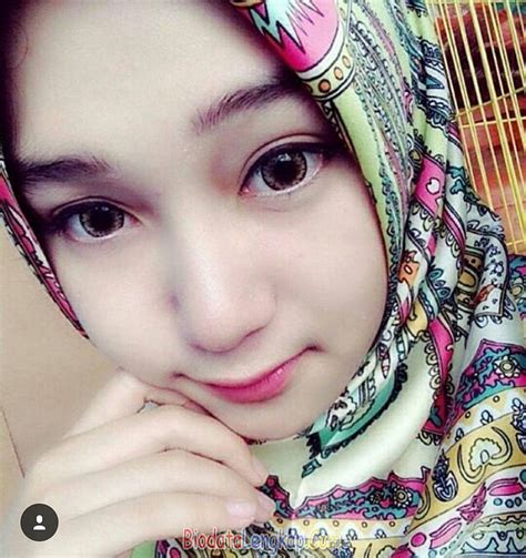 42 Foto Cewek Cantik Berjilbab Pas Banget Di Jadiin Istri