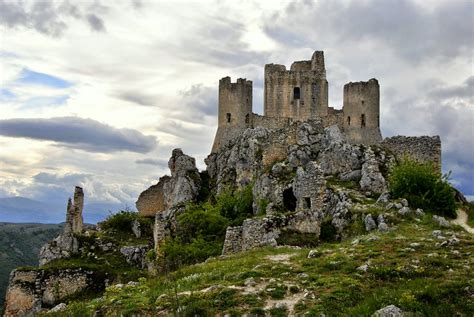 Il Castello Di Lady Hawke Rocca Calascio Aq Abruzzo Flickr