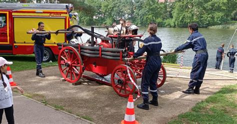 Creutzwald La caravane Moselle terre de jeux a fait étape au plan deau